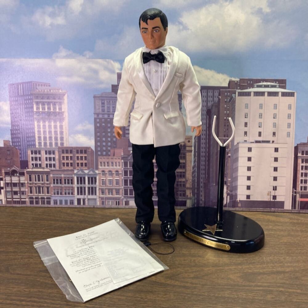 Y2K Effanbee 17" Basil St. John DINNER JACKET Doll #V2100Y01 (2001) w/Box